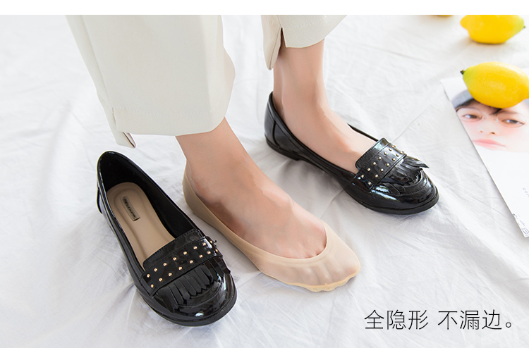 10 đôi vớ thuyền nữ cotton nông miệng vớ vô hình silicone chống trượt mùa hè mỏng phần băng lụa nữ vớ siêu mỏng tất trắng cao cổ