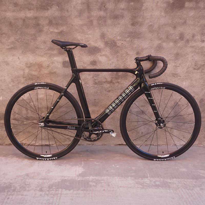 Yun'An Carbon Fiber Fixed Gear Bike, Tsunami Fixed Gear Bike, Racing Wind-Breaking Track Bike, Carbon Frame Fixed Gear Bike
