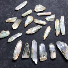 Кистлер 天然绿幽灵彩幽灵发晶单尖水晶柱小原石身体疗愈