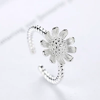 Кремовое белое кольцо