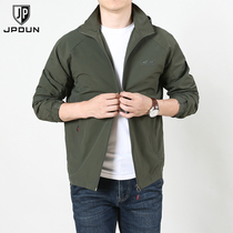 2021 New coat mens spring and autumn loose middle-aged outdoor casual autumn charge top mens jacket mens jacket