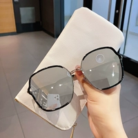 Белый, светоотражающий