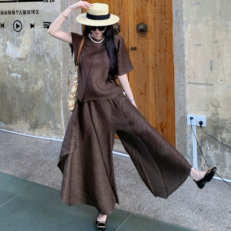 Miyake Art Creation Brown Fashion Set Summer Loose Top Irregular Wide-Leg Kelp Pants Pleated Suit for Women