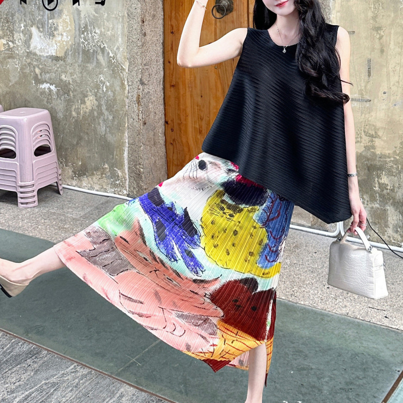 Miyake Art Creation 2026 Summer New Casual Black Sleeveless Top Printed Straight Skirt Pleated Set