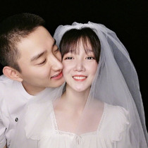 White wedding dresses bridal headwear headwear overfairy nemesis red photo props Mori family retro wedding Jane about short children