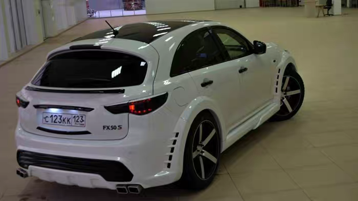 Инфинити FX35/FX37/QX70 модифицированная широкая кузовная обстановка Infiniti модифицированные передние и задние бамперы