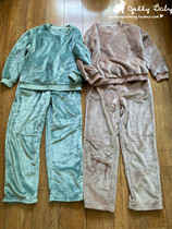 Give yourself a warm hug. Coral velvet pajamas are soft and velvet.