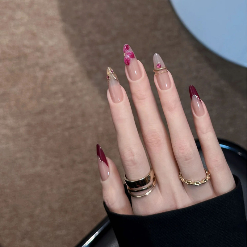 Handmade Nails 2026 New Nude Wine Red French Gradient Three-Dimensional Flower Inlaid Gemstone Manicure Light Luxury Wedding Nails