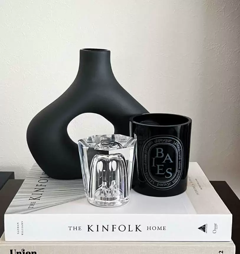 Diptyque, aromatherapy, candle, perfume, limited edition
