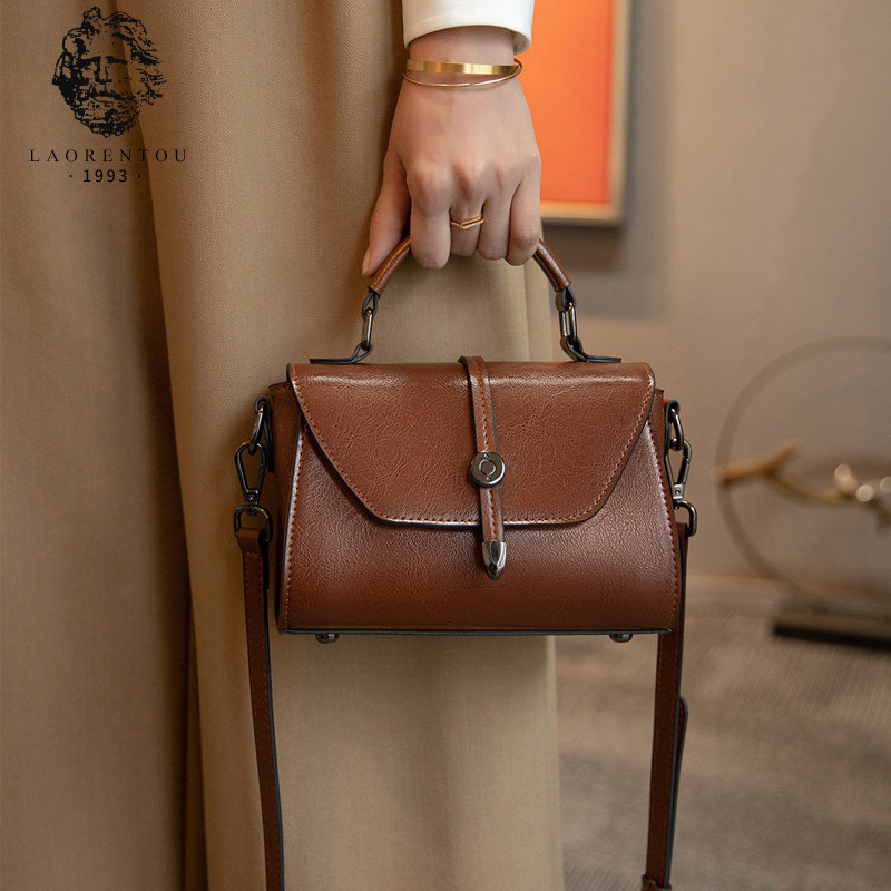 Маленькая женская сумка, новинка 2025 года, кожаная женская сумка в стиле ретро, подарок для мамы, переносная сумка-мессенджер из воловьей кожи на плечо