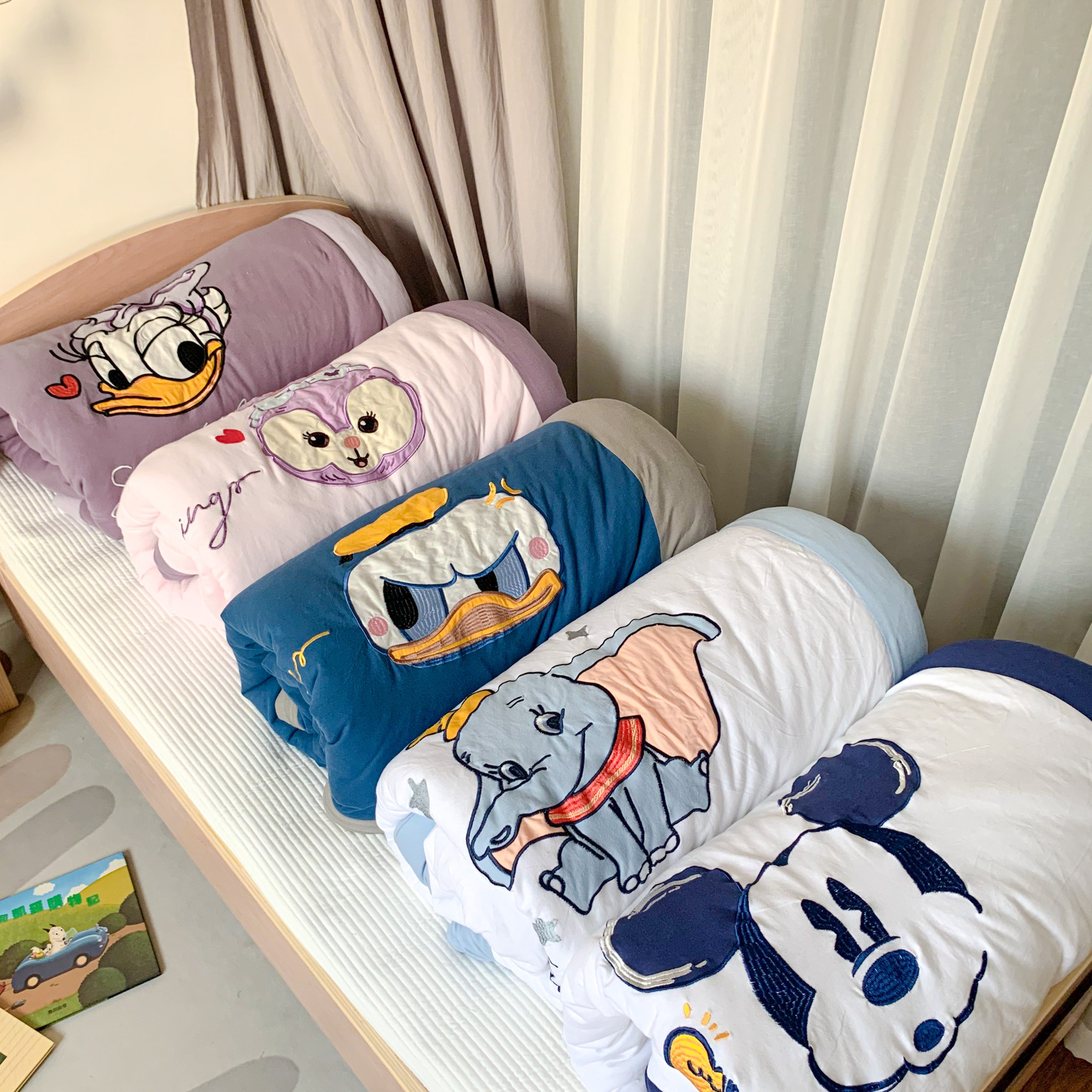 Class A cotton autumn and winter thickened detachable winter quilt Mickey cartoon single quilt for children kindergarten nap spring and autumn quilt