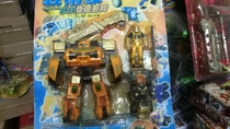 Domestic classic nostalgic toy robot Transformers Warrior