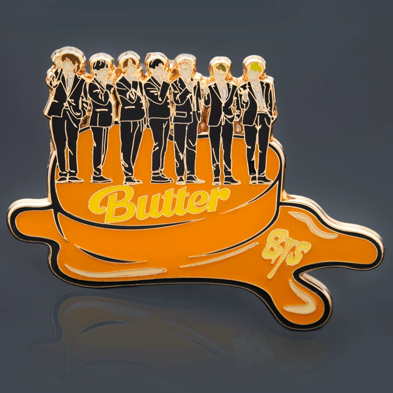 BTS Bulletproof Youth Group Butter metal badge and the same album of the same album should help small card hand -sized poster gifts