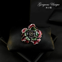 High grade vintage flower brooch 368
