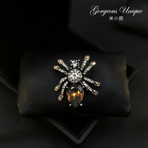 Exquisite small spider breast needle retro personality bra flower Korea luxury atmospheric sweater needle accessories 378