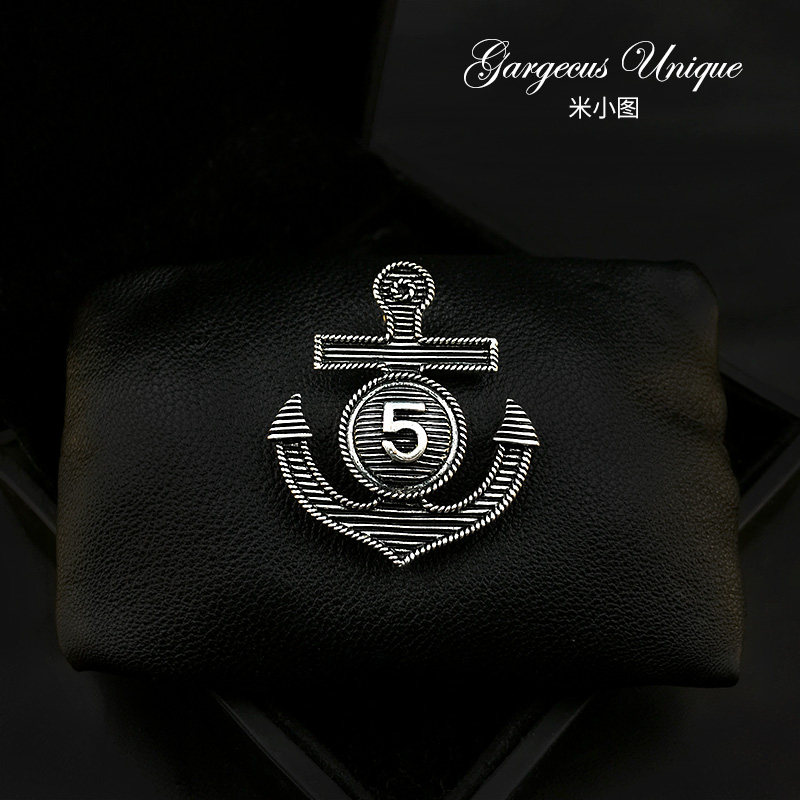 High-end luxury trendy temperament men's all-match anchor personality retro wind badge pin jewelry accessories 606