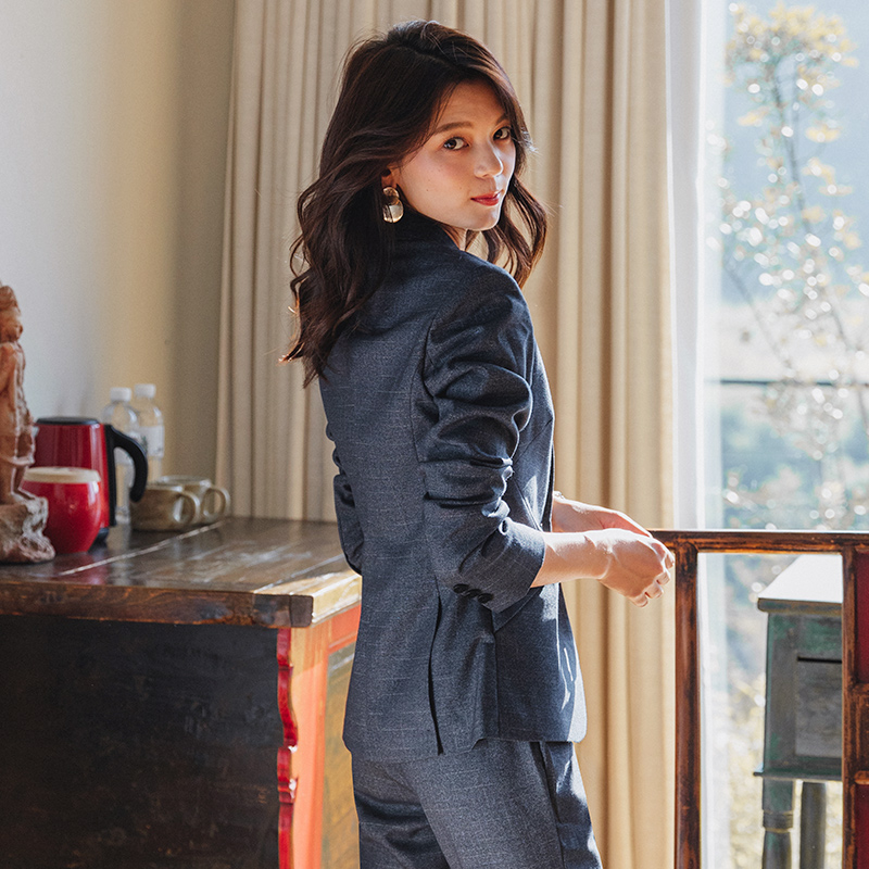 Tailleur femme - Ref 3241512 Image 3