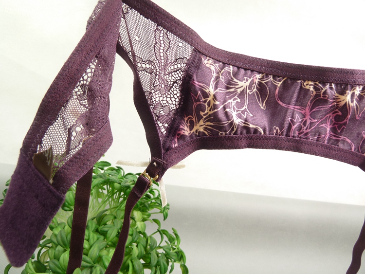 Không hoàn lại 3 cái của Châu Âu và Mỹ quỹ nước ngoài chất lượng cao kim loại buckle garter belt 28-30 hip