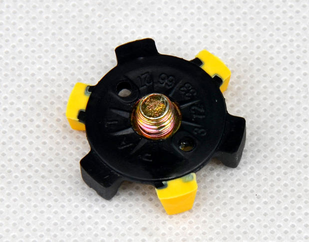 Sản phẩm mới Studs Golf Studs Đen và Vàng Giày thể thao Studs Studs Golf Studs gậy đánh gôn