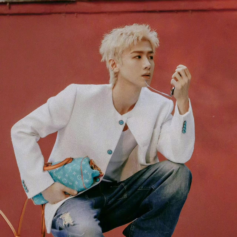 Bai Jingting's Same Style Sapphire White Chanel-Style Short Jacket for Men, Collarless, High-End Design, Stylish and Trendy