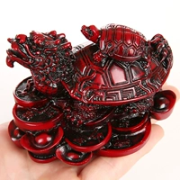 Имитация украшений черепах из красного дерева