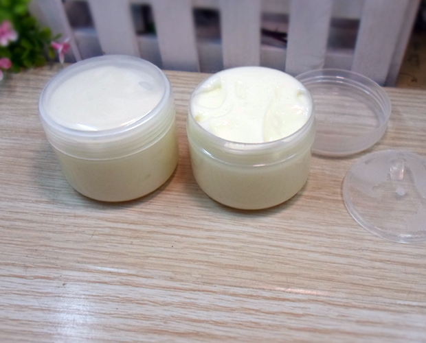 Thảo dược dưỡng ẩm không chứa nước hoa hồng chăm sóc da chân kem chống khô da tay làm trắng da bảo trì kem dưỡng trắng da tay
