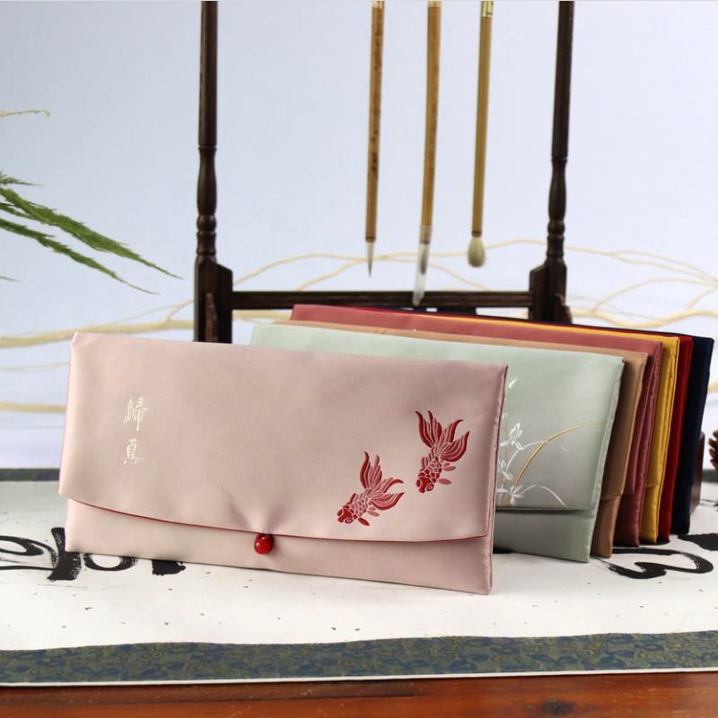 Zen hand bag wallet mobile phone bag embroidery flowers, birds, fish and insects retro bead buckle design fabric women's bag is easy to carry