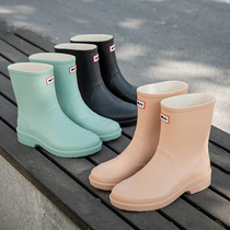 Pull back rain boots womens fashion style outer wear non-slip mid-tube short-tube water shoes summer adult sweet wind overshoes rain boots