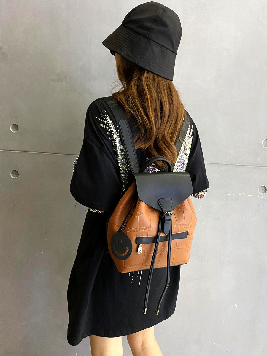 Lady Genuine Leather Rear Shoulder Bag 100 lap minimalist travel bag Leisure fashion Water dumplings Large capacity Hand obliquely satchel bag