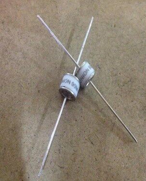 1KΩ 1 2W 1% metal color ring resistance 1K ohm 1 2W 1% factory direct sales a pack of 200