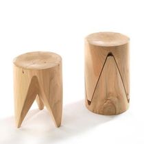 Solid wood triangular pier log tree carving round wooden stool ornaments tree stump flower stand base coffee table stool household low stool