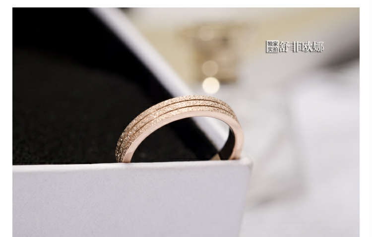 Nhật Bản và Hàn Quốc phiên bản thép titan mạ vàng hồng mờ nhẫn nhẫn đôi nam nữ nhẫn mẫu nhẫn nhẫn màu vàng thực phẩm trang sức nhẫn nhẫn vàng trắng nam