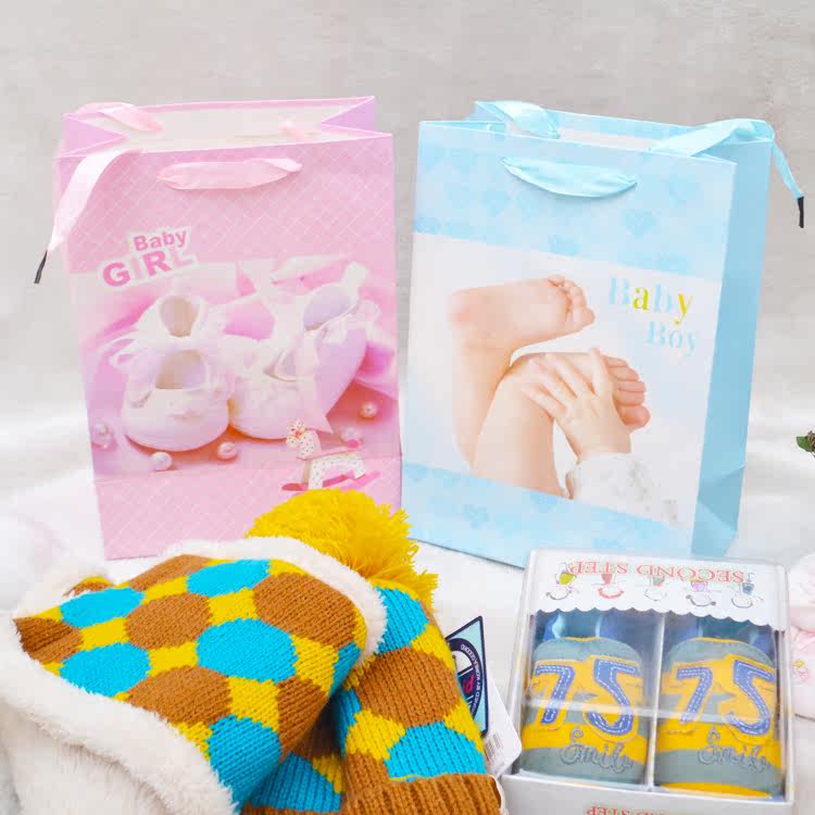 Coffret cadeau pour bébé - Vêtements + Fournitures - Ref 1957742 Image 23