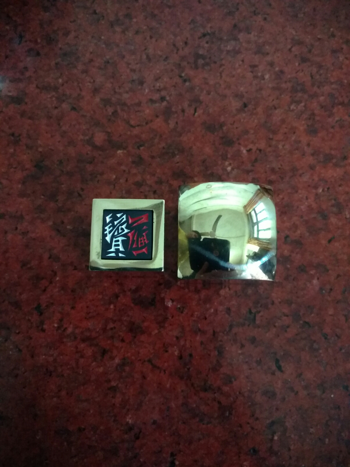 Dark Treasure Tongbao Dark Castle Dark Treasure Collection 3.3 cm × Height 3.5 cm Bao Ren with 1.7