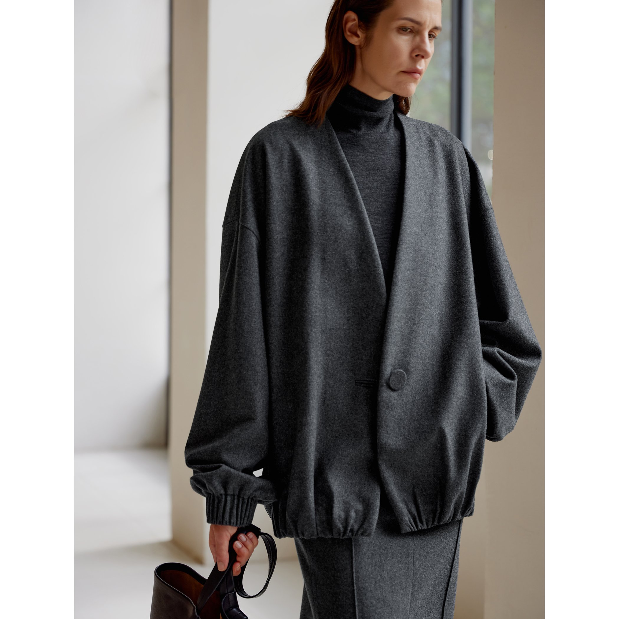 CHICJOC カウンター厚手ドレープ肌に優しいウールフランネルゆったりカジュアル立体シルエットノーカラーショートコート