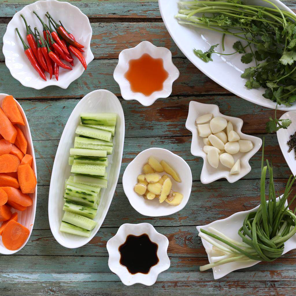 Pure white ceramic dish hotel cold dish side dish small vinegar dish cheese pudding bowl small baking dish