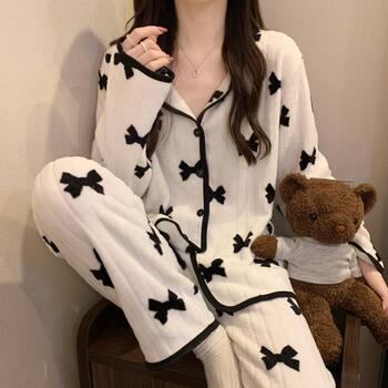 Ladies pajamas spring and autumn winter coral velvet thick plus velvet cute 2022 new flannel suit home service