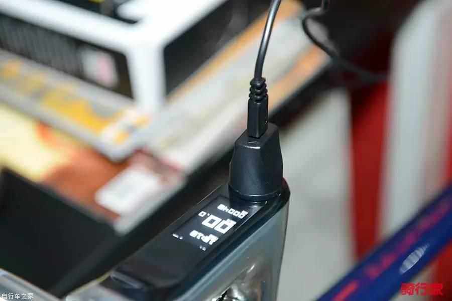 700Bike Rear Street Charging Head Rear Street Charger Housing Group Rear Street Magnetic Attraction Charging Head Electronic Pieces and Repair Service