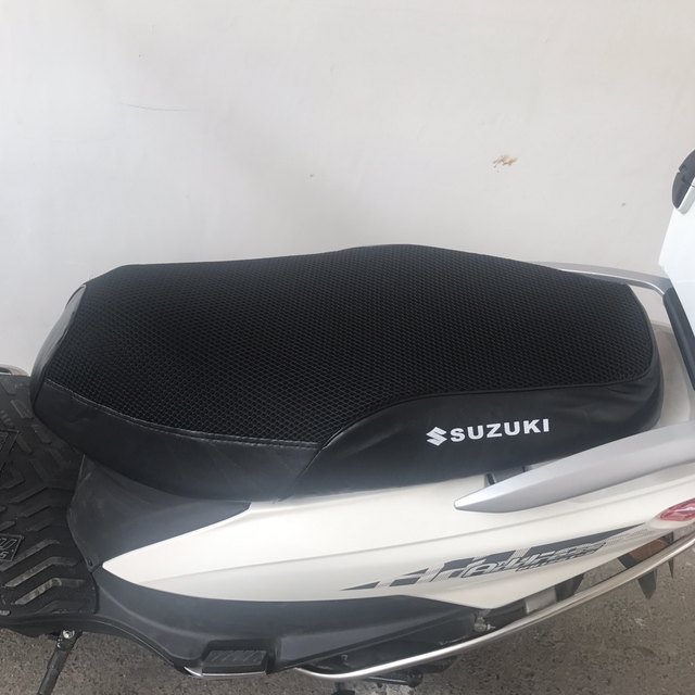 ເຫມາະສໍາລັບ Suzuki uy125 ໃຫມ່ UE seat cover uu Youyou seat cushion waterproof sun Protection breathable motor modification accessories