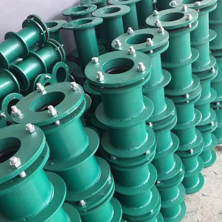 National standard flexible waterproof casing A type B type through the wall pre-buried casing human protection airtight rigid casing dn50 100