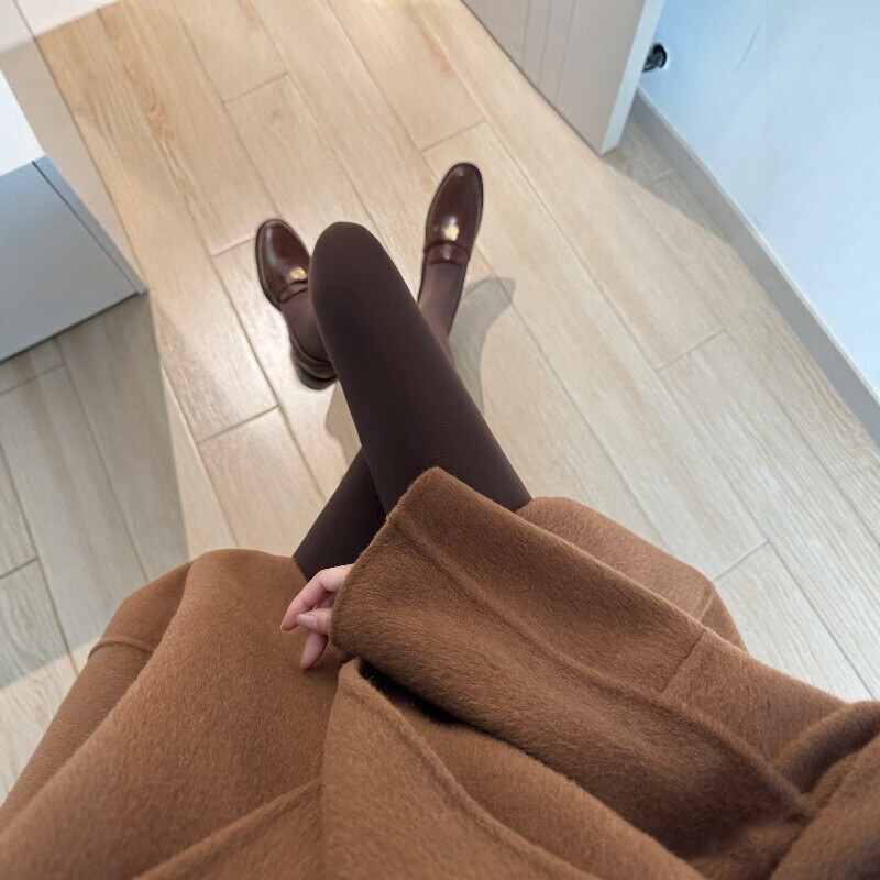 Vocal! the Early Autumn Vibe Is Full of Atmosphere~ the Velvet Mousse Texture Is Absolutely Amazing~ Spring and Autumn Matte Micro-Pressure Leggings Vocal! the Early Autumn Vibe Is Full of Atmosphere~ the Velvet Mousse Texture Is Absolutely Amazing~ Spring and Autumn Matte Micro-Pressure Leggings