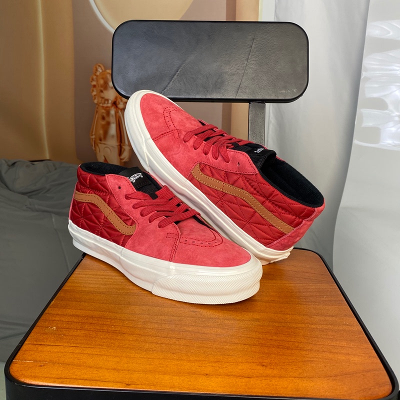 Vans Lx Sk8 Mid Reissue83 Mid-Top Red Casual Sneakers for Men and Women Vn000Cqqd6X