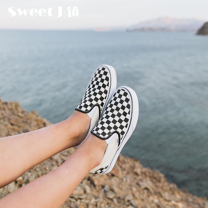 Vans Slip on Black and White Checkerboard Plaid Low-Top Canvas Shoes for Men and Women Casual Shoes Vn000Eyebww