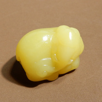 Liaoning dialect special offer warm and delicate mature chicken oil yellow Xiu jade auspicious and wishful pendant w1