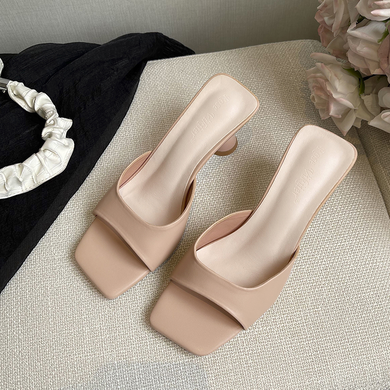 Pink High-Heeled Sandals for Women, Slip-On Half-Slippers, Available in Sizes 32 and 33, Large Size, Comfortable for Feet, Suitable for Outdoor Wear, Exquisite and Unique Sandals