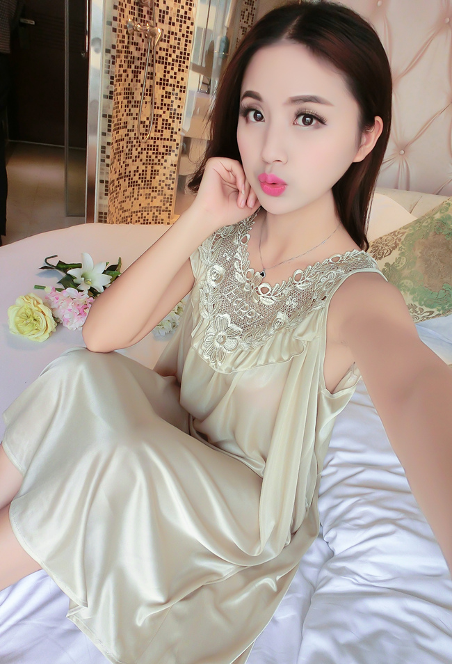 Siêu lớn kích thước nightdress nữ mùa hè 300 pound phụ nữ mang thai cộng với phân bón để tăng 230 lỏng kích thước lớn mang thai băng lụa dài đồ ngủ