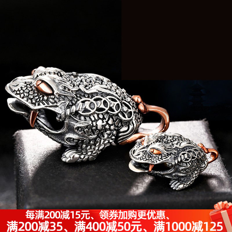The retro gold toad pendant will ring the bell pure silver lovers necklace men's bully personality swings female boomers