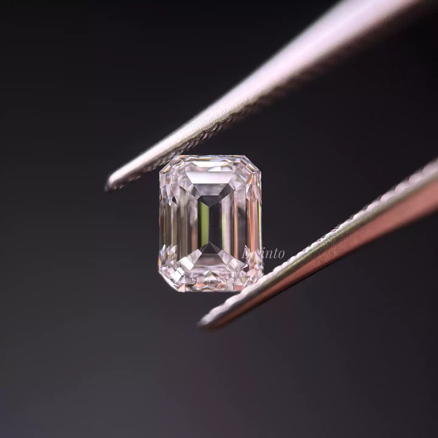 2克拉的钻戒日常戴会不会太大？ : r/EngagementRings, image size:1440x1440