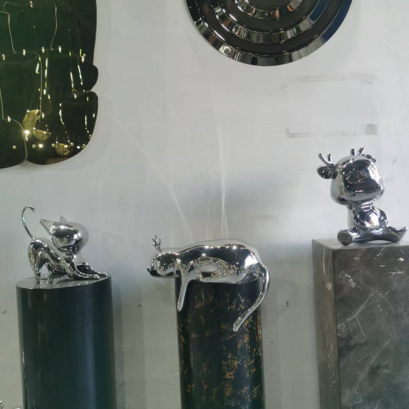 Modern Creative Stainless Steel Cat Sculpture Animal-Shaped Ornaments Living Room Home Crafts Decorations