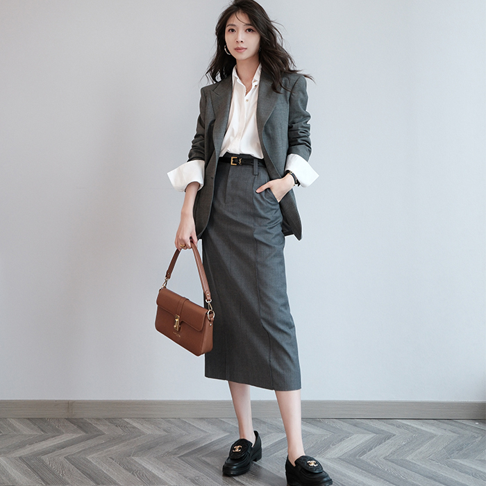 Chene Gray Wool Skirt for Women, New Autumn Style, Simple H-Line Slit Skirt, Mid-Length